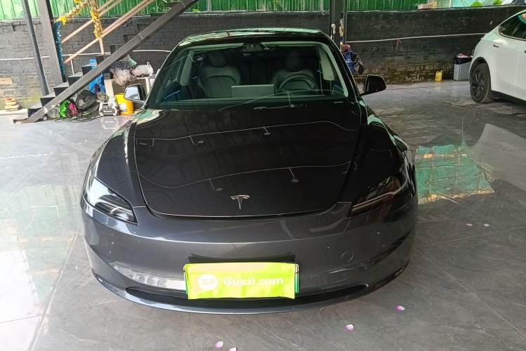 Used Tesla Model 3 2023 Long-Range All-Wheel-Drive Version
