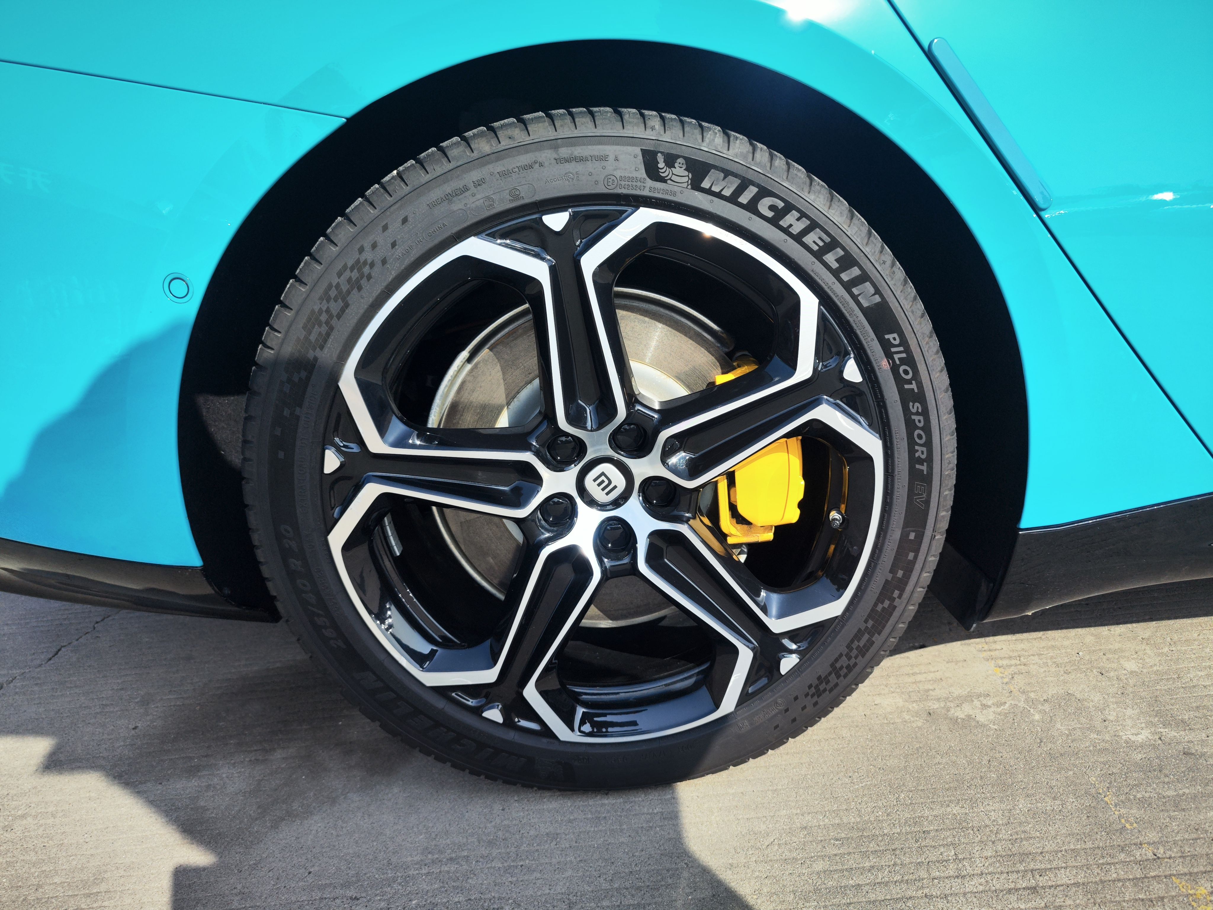 Xiaomi Auto SU7 2024 Four-Wheel Drive Ultra-Long Range Advanced Intelligent Driving Max Edition — снимка 11