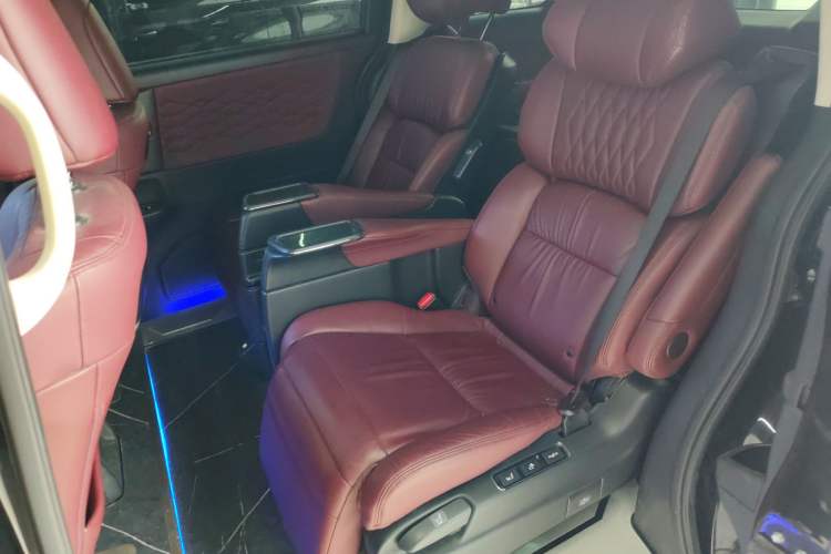 Used Honda Elysion 2022 2.0L eHEV Prestige Edition