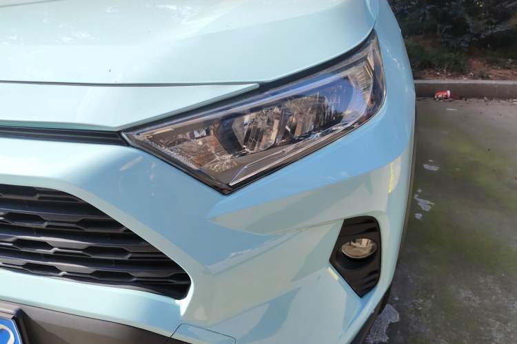 Used Toyota RAV4 2021 Dual-Engine 2.5L E-CVT Two-Wheel Drive Elite Edition