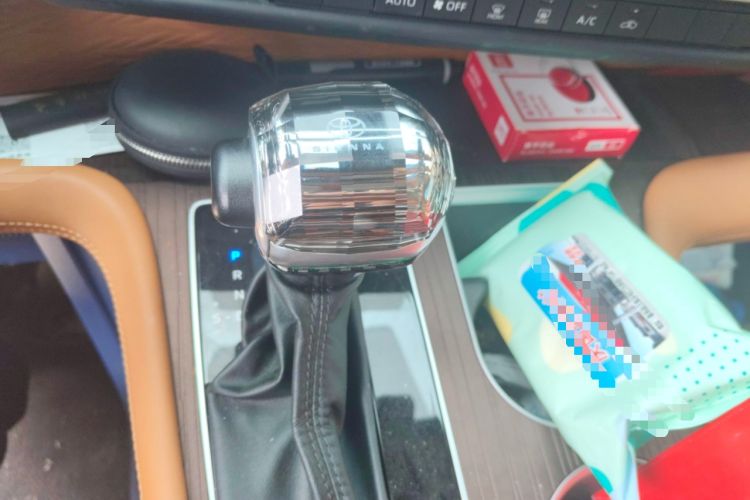 Used Toyota Sienna 2023 2.5L Hybrid Comfort Edition
