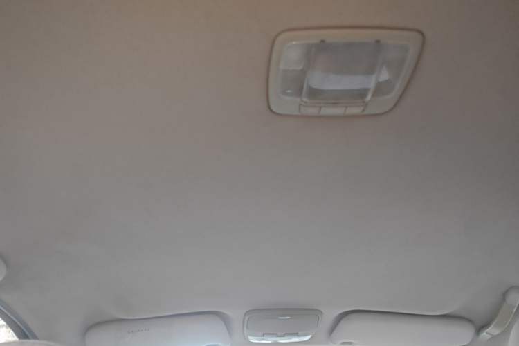 Used Huatai Santa Fe Classic 2012 2.0L Gasoline Manual Two-Wheel Drive Comfort Version Headliner