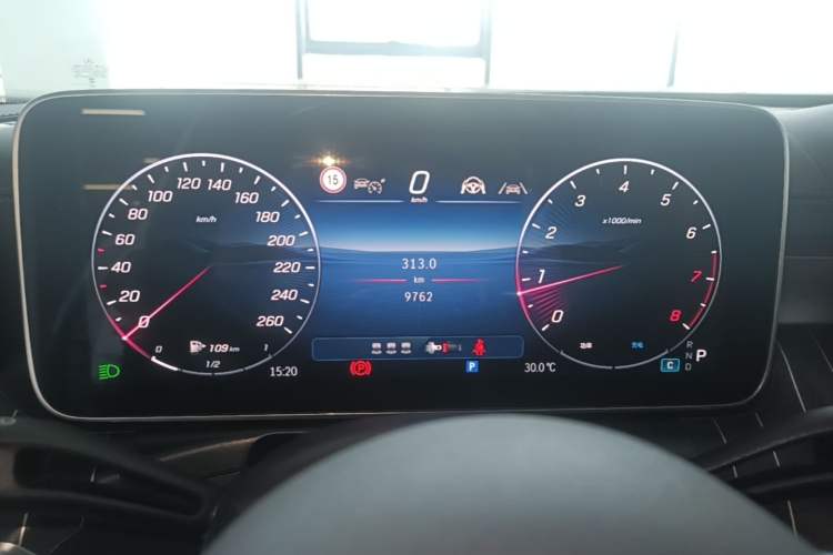 Used Mercedes-Benz C-Class 2024 Facelifted C-Class 260 L Night Edition Sports Version
