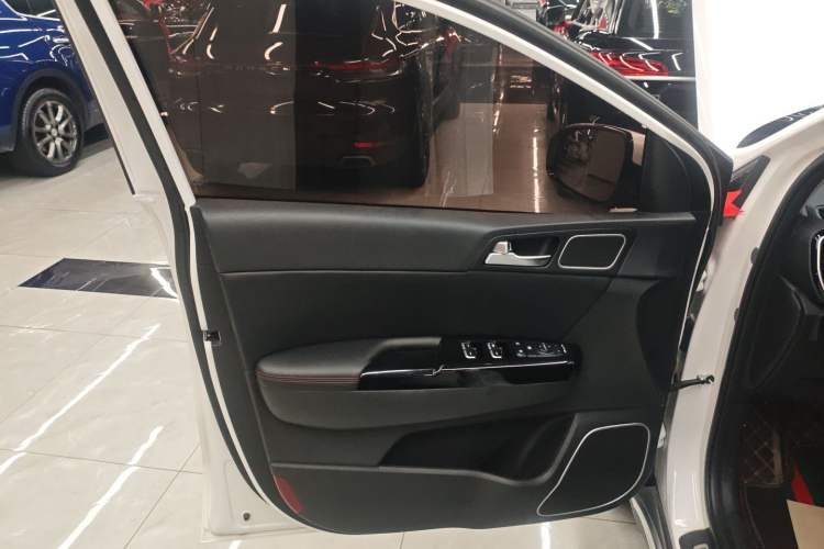 Used Kia KX5 2021 1.6T Automatic Two-Wheel Drive Luxury Edition
