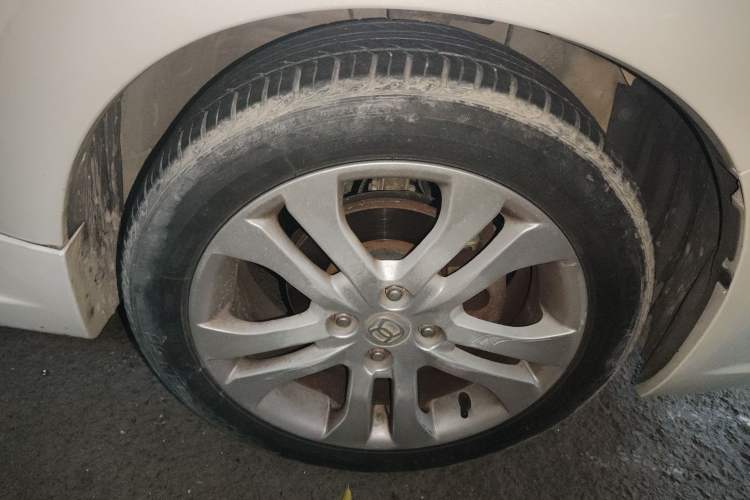 Used Suzuki Liana A6 2014 Hatchback 1.4L Manual Enjoyment Model Right Front Wheel Hub