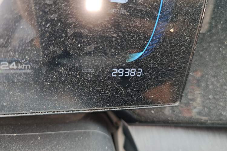 Used BYD Qin PLUS 2024 HONOR Edition DM-i 55KM Leading Model Odometer Close Up