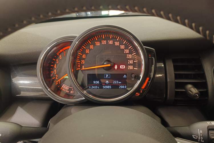 Used MINI MINI 2018 1.5T COOPER Artist Five-Door Edition
