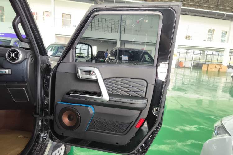 Used BAIC Off-Road BJ40 2023 2.0T Automatic Four-Wheel Drive Urban Hunter Edition Chivalrous Type