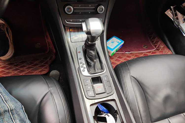 Used Roewe 550 2013 550S 1.8L Automatic Start-Zhen Edition
