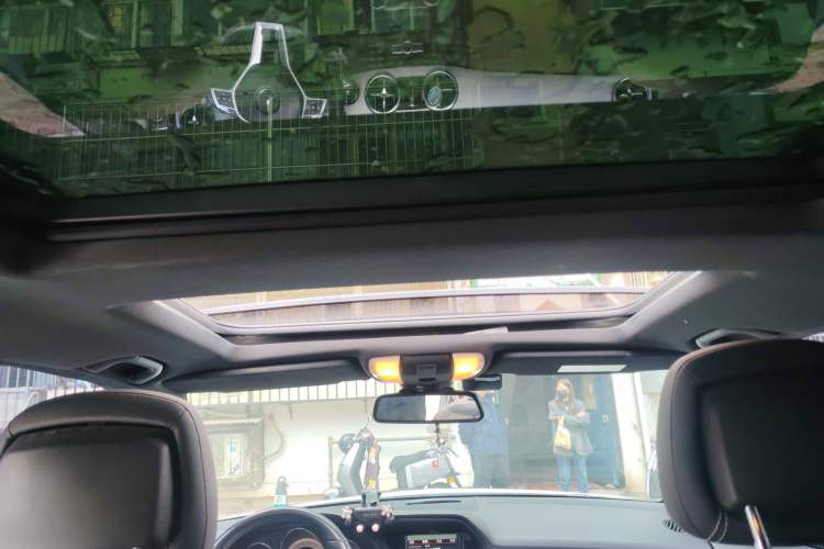 Used Mercedes-Benz GLK-Class 2015 GLK 260 4MATIC Dynamic Edition Ultimate Version Headliner