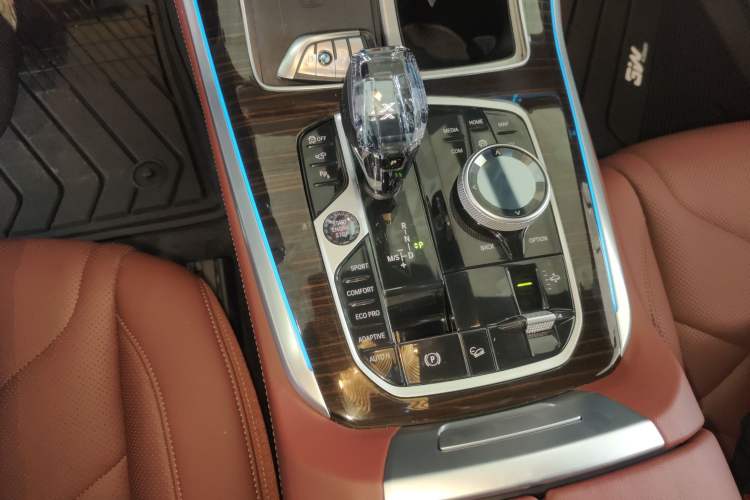 Used BMW X5 2022 xDrive 40Li Luxury Edition M Sport Package