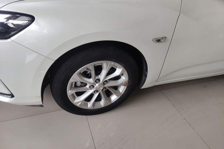 Used Chevrolet Monza 2024 1.5L Dual-Clutch Enjoyment Edition Left Front Wheel Hub