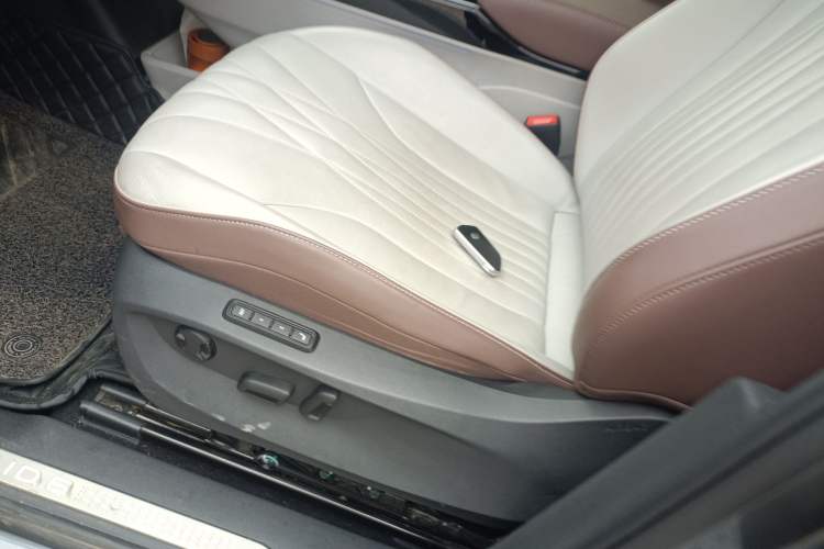 Used Volkswagen ID.6 X 2021 Pro Smart Long-Range Edition
