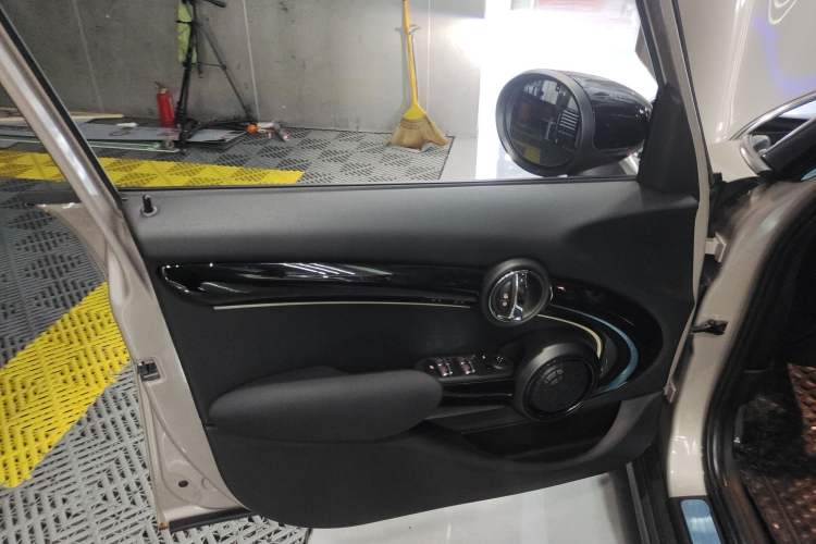 Used MINI MINI 2022 2.0T COOPER S Artist Five-Door Edition