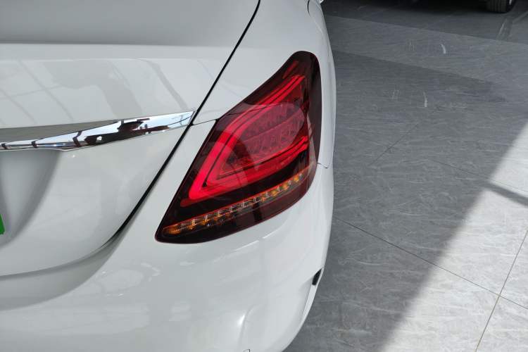 Used Mercedes-Benz C-Class 2019 C 180 L Fashion Edition Sport Version
