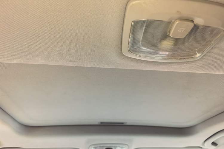 Used SsangYong Korando 2015 2.0L 4x4 Automatic Zhi Chun Edition
