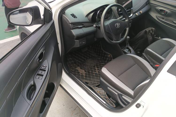 Used Toyota YARiS L Zhi Xuan 2020 X-Trail X 1.5L CVT Leading Edition Driver Seat