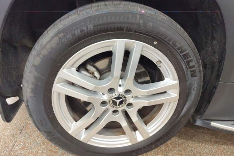 Used Mercedes-Benz GLB 2022 Second Facelift GLB 200 Fashion Edition Exterior 5