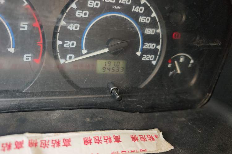 Used JMC Transit 2017 2.8T Commercial Version Short Wheelbase Mid-Roof 6/7/8-Seater JX493 Odometer Close Up