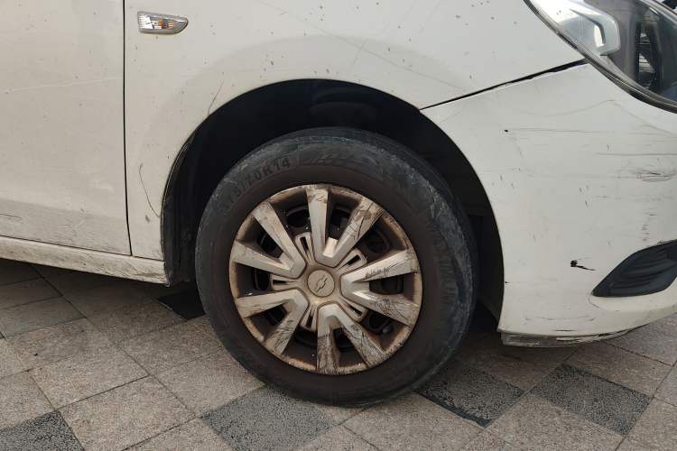 Used Chevrolet Lova RV 2016 1.5L Manual Comfort Edition
