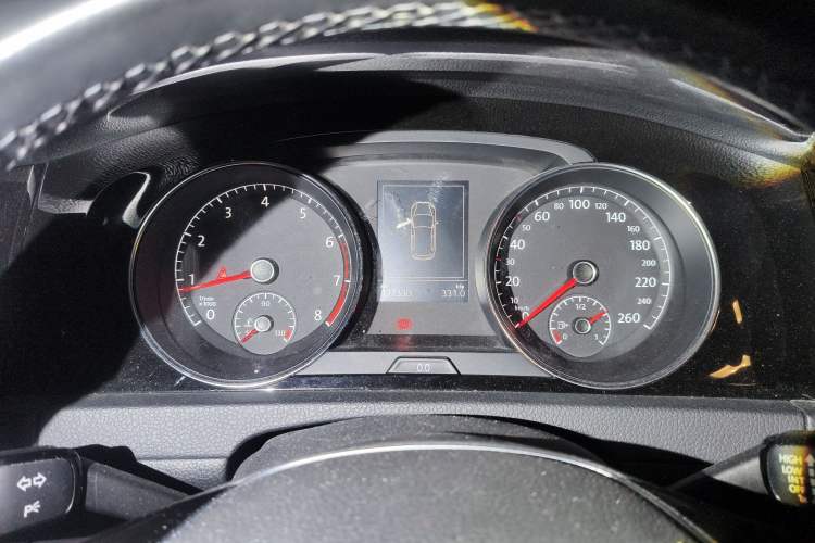 Used Volkswagen Golf 2015 1.4TSI Automatic Flagship Model
