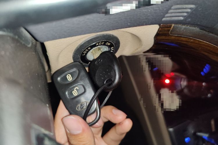 Used Hyundai Santa Fe Classic 2012 2.4 Comfort Edition 7-Seater Four-Wheel Drive