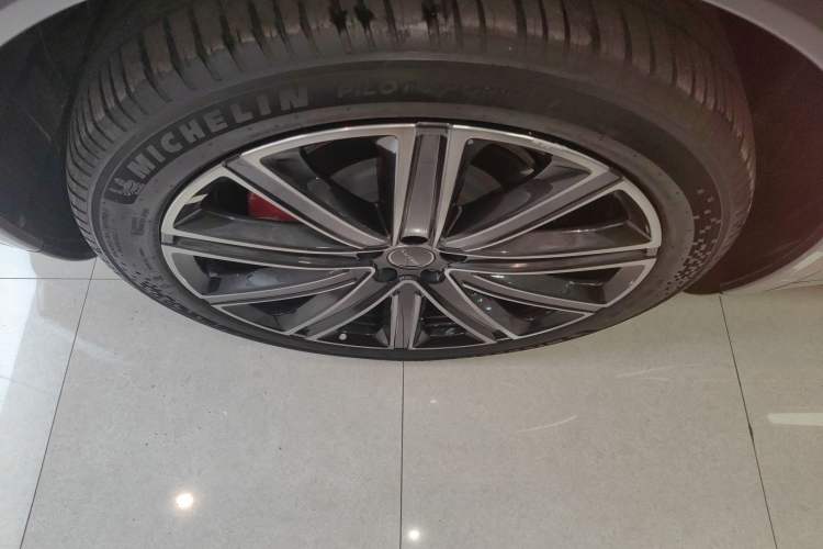 Used Hima Luxeed R7 2025 Extended-Range 331km Ultra