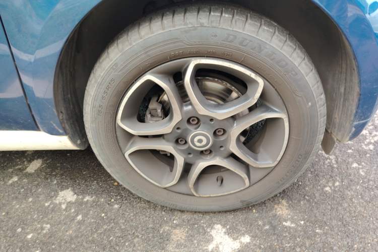 Used smart fortwo 2019 0.9T 66kW Hardtop Wind Power Edition China VI
