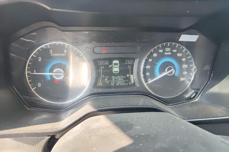 Used Dongfeng Fengon 580 2017 1.8L Manual Comfort Model Instrument Cluster