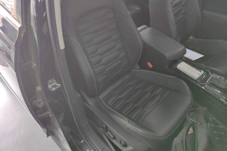 Used Volkswagen Passat 2019 330TSI Elite Edition China VI
