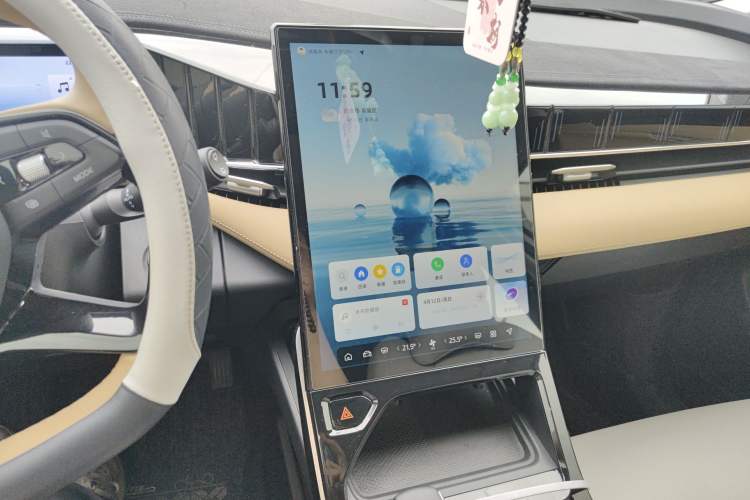 Used Geely Auto FX11 2023 1.5TD DCT Prestige Edition Audio And AC Panel