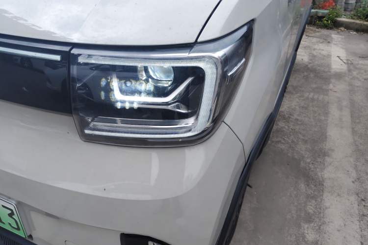 Used Wuling Hongguang MINIEV 2022 GAMEBOY 300km Enthusiast Model with Lithium Iron Phosphate