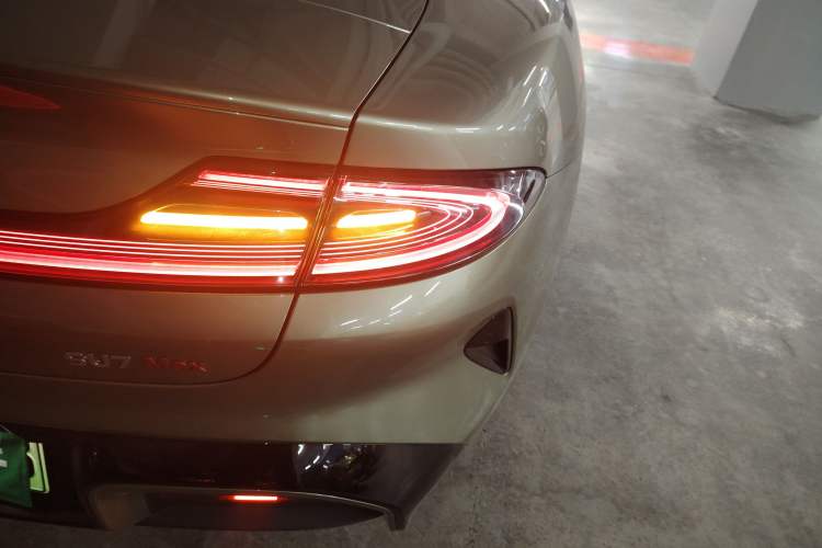 Used Xiaomi Auto SU7 2024 Four-Wheel Drive Ultra-Long Range Advanced Intelligent Driving Max Edition
