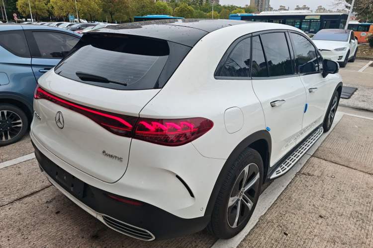 Used Mercedes-Benz EQE SUV 2023 350 4MATIC Pioneer Edition Rear Right 45 Deg