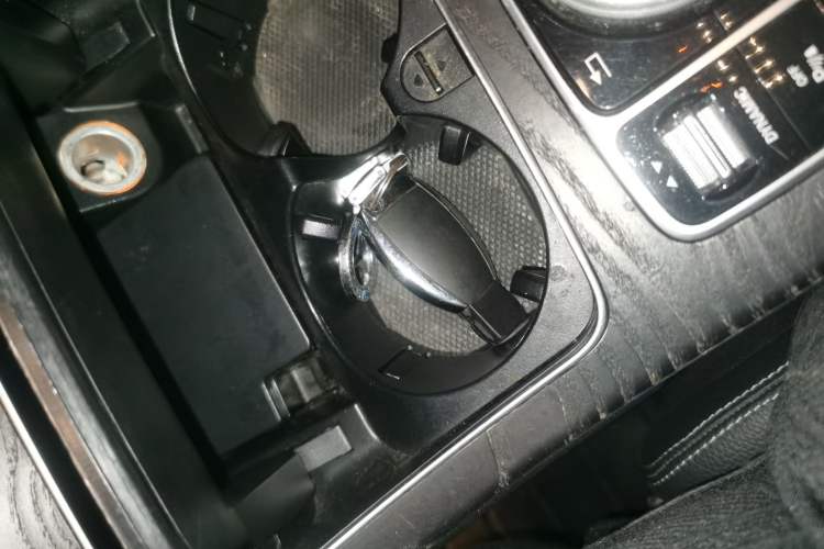 Used Mercedes-Benz C-Class 2017 Facelift C 200 L Sport Edition