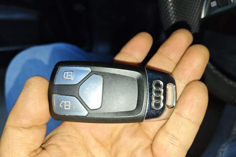 Used Audi Q5L 2021 45 TFSI Luxury Dynamic Edition Vehicle Key