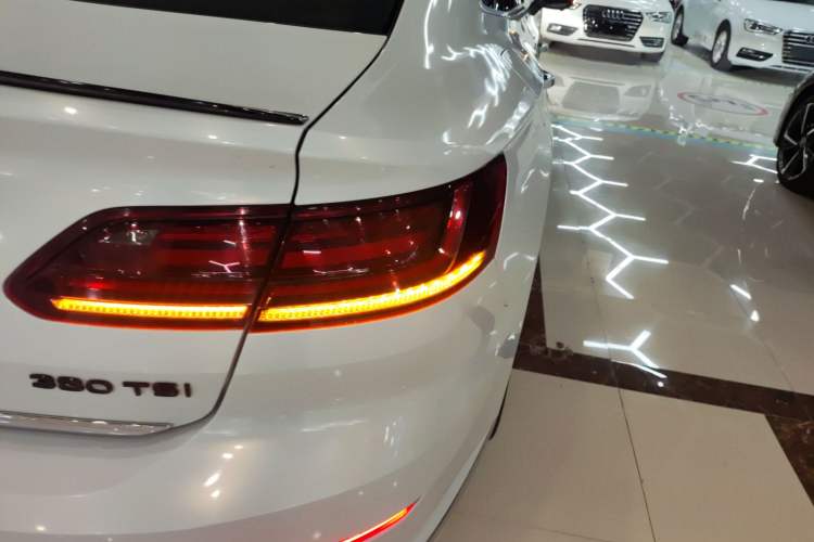 Used Volkswagen FAW-Volkswagen CC 2021 380TSI Striking Edition
