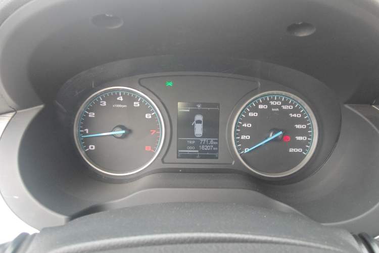 Used JAC Refine M3 2023 PLUS 1.5T 7/8-seater Smart Connectivity Version Instrument Cluster