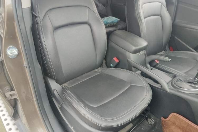 Used Kia Sportage R 2014 2.0L Automatic Two-Wheel Drive DLX Right Front Seat