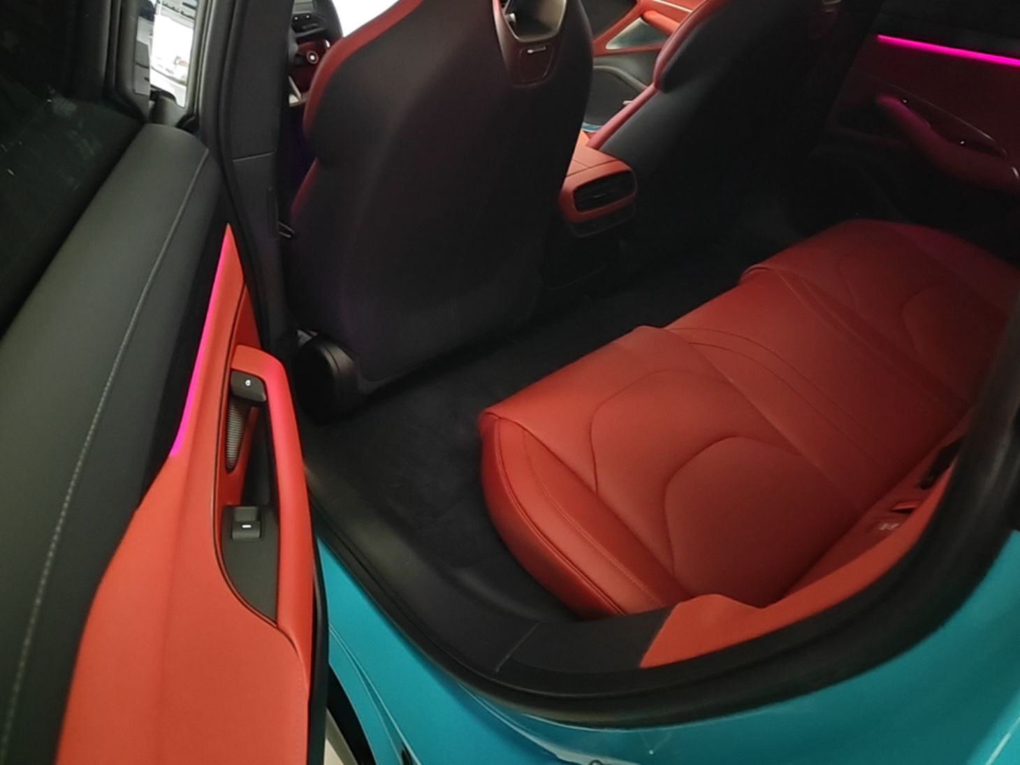 Xiaomi Auto SU7 2024 Four-Wheel Drive Ultra-Long Range Advanced Intelligent Driving Max Edition — снимка 20