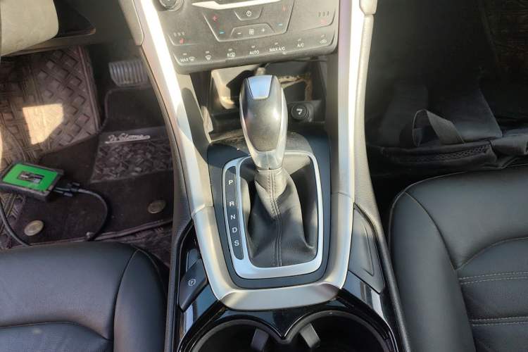 Used Ford Mondeo 2013 2.0L GTDi 200 Luxury Model