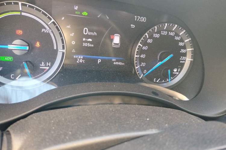 Used Toyota Crown Kluger 2023 2.5L HEV Four-Wheel Drive Luxury Edition Odometer Close Up