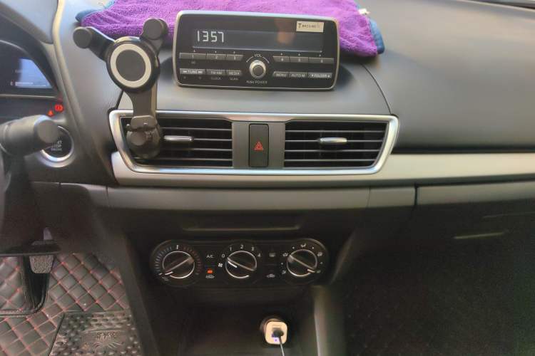 Used Mazda 3 Axela 2014 Sedan 1.5L Manual Comfort Model Audio And AC Panel