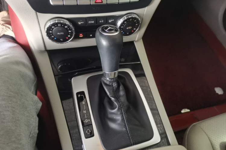 Used Mercedes-Benz C-Class 2013 C 180 Classic Grand Edition
