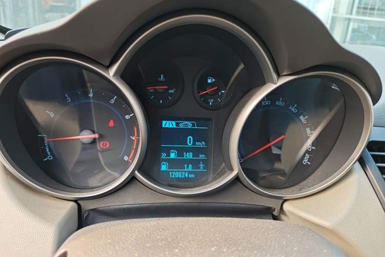 Used Chevrolet Cruze 2015 1.5L Classic SL MT
