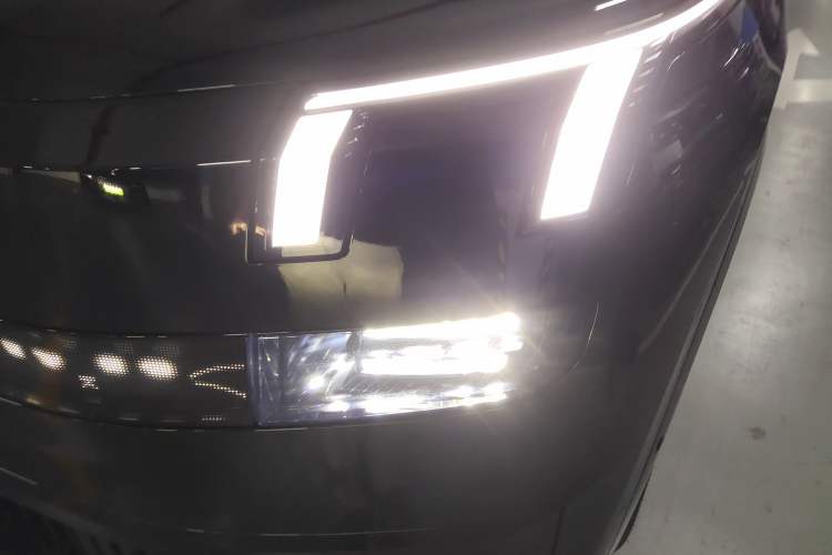 Used Lynk & Co 900 2025 1.5T Ultra
