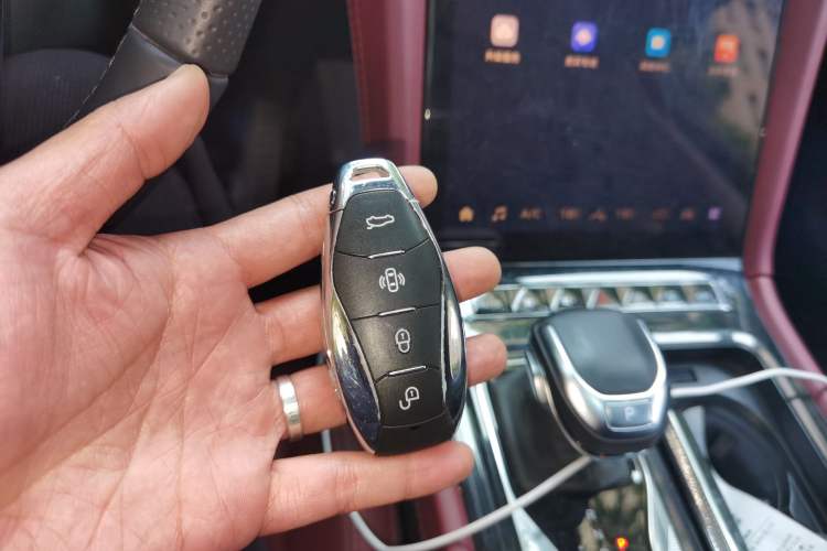 Used Hongqi H5 2023 2.0T Automatic Smart Connect Flagship Edition
