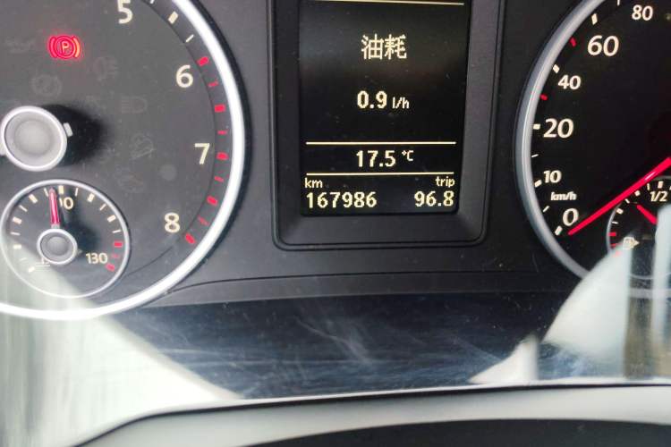 Used Volkswagen Tiguan 2013 1.8 TSI Automatic Two-Wheel Drive Comfort Edition Odometer Close Up