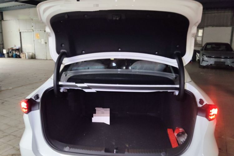 Used Geely Galaxy L6 2024 125km PLUS Dragon Edition