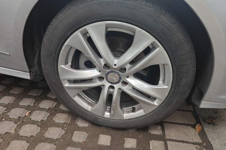 Used Mercedes-Benz E-Class 2010 E 200 CGI Elegant Model